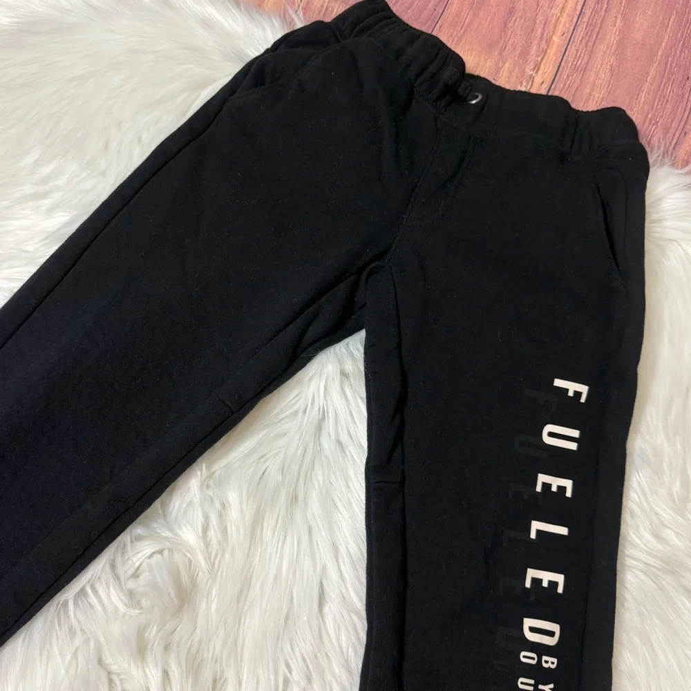 Cat & Jack Boys Sweatshirt and Jogger Set – Size Small (6/7)